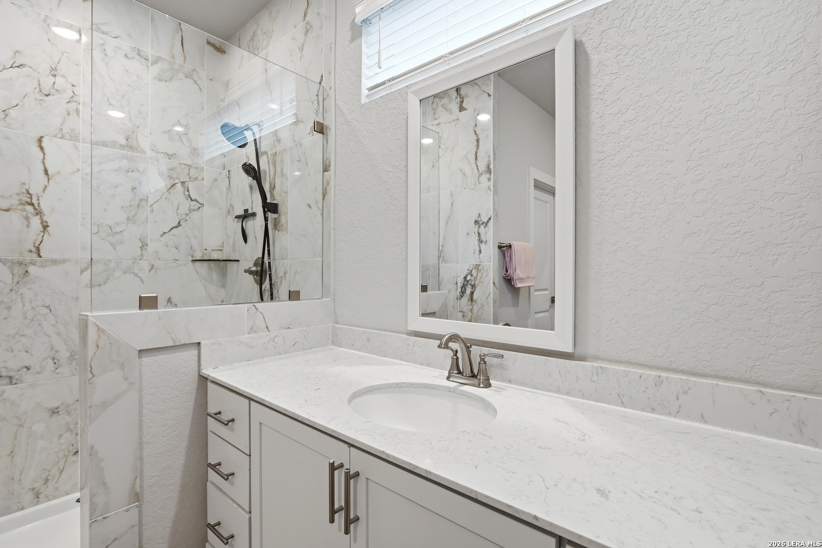8851 Oakland San Antonio TX 78240