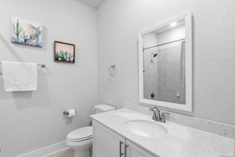 8851 Oakland San Antonio TX 78240