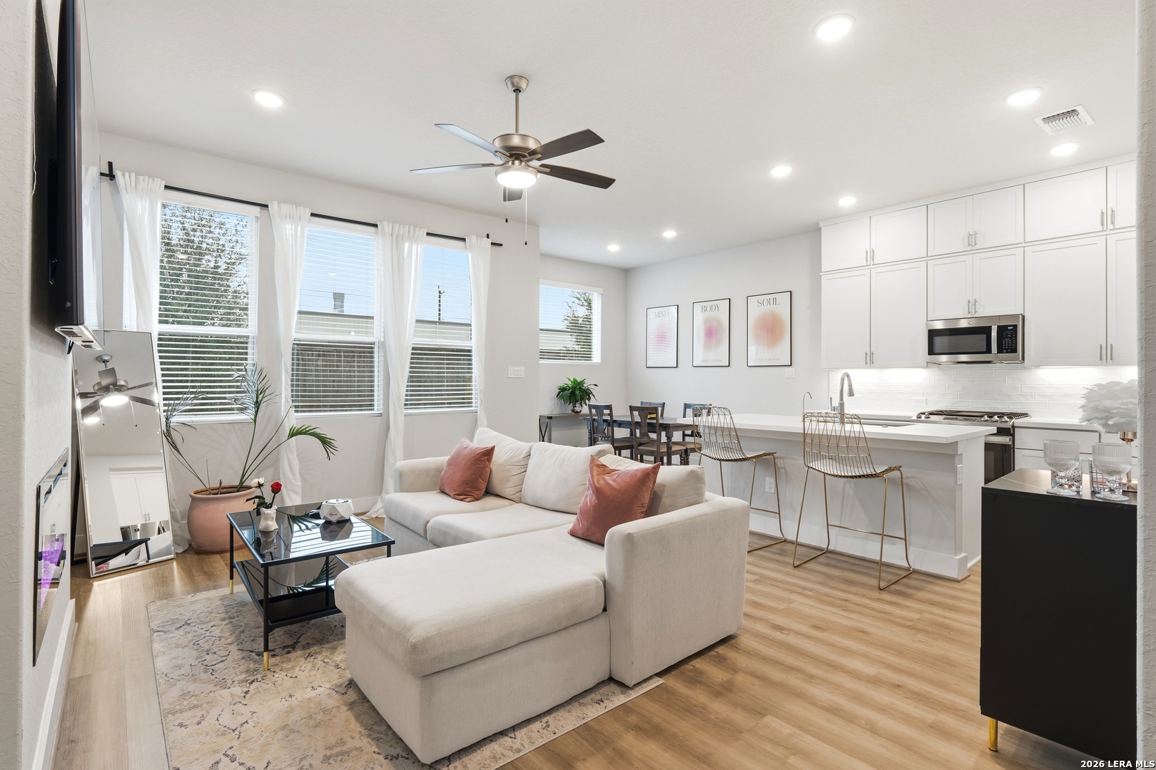 8851 Oakland San Antonio TX 78240