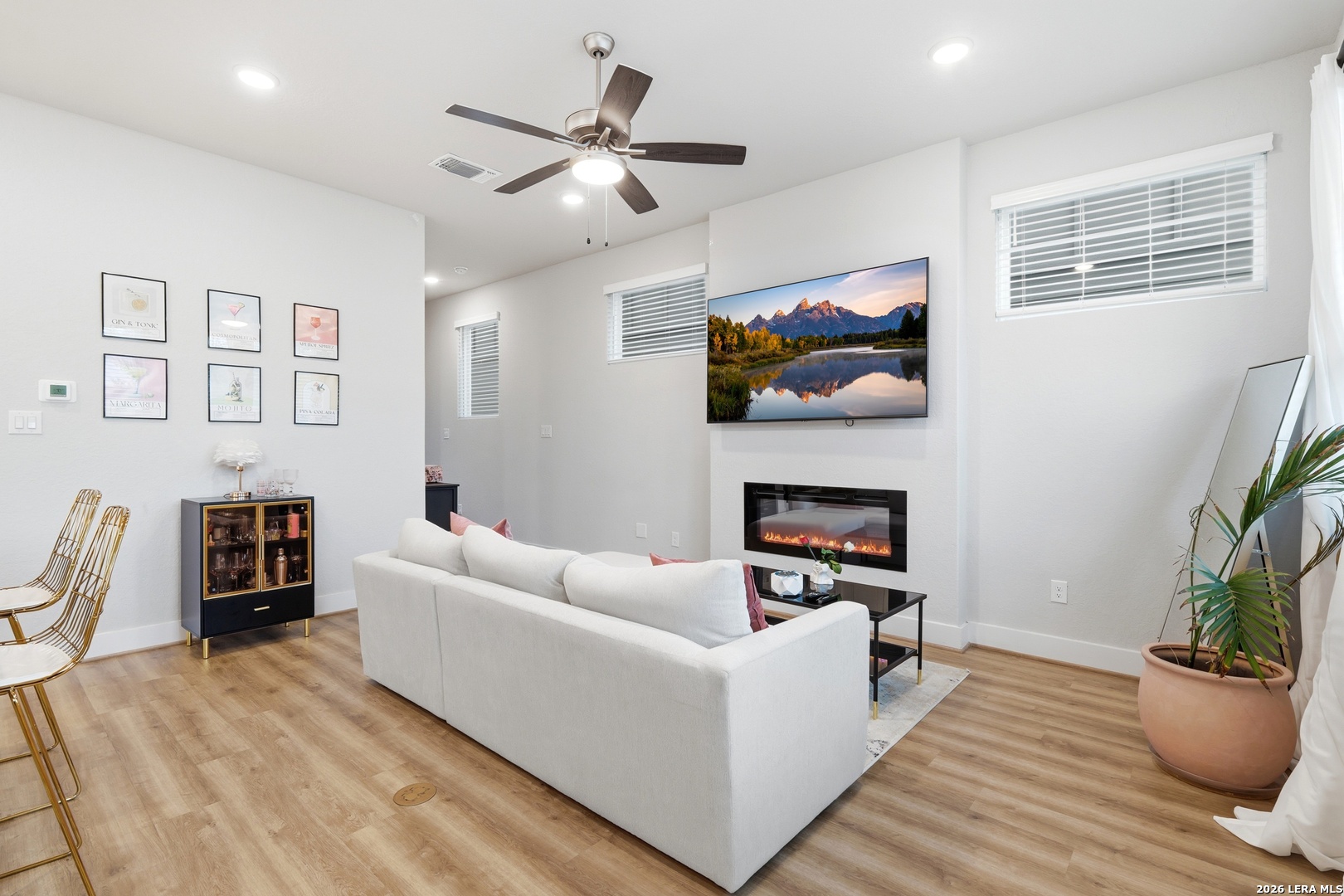 8851 Oakland San Antonio TX 78240