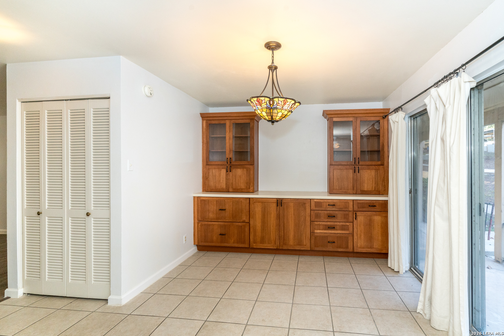 8702 Village San Antonio TX 78217