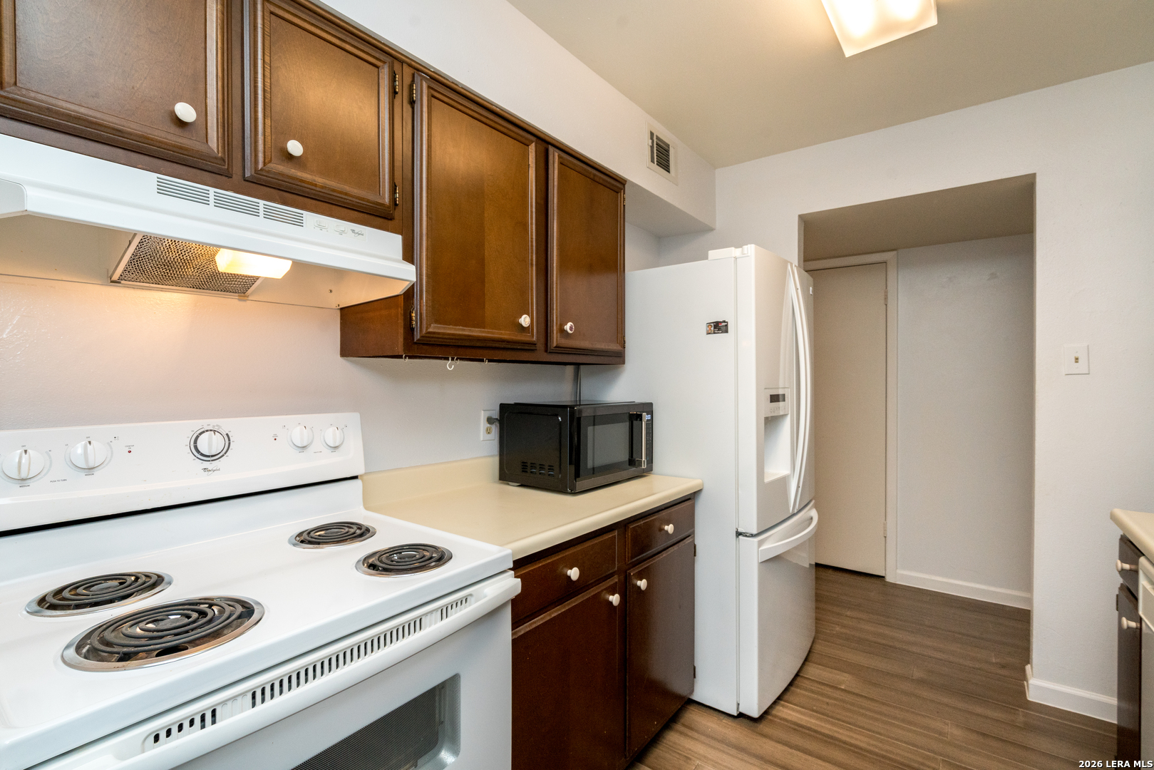 8702 Village San Antonio TX 78217
