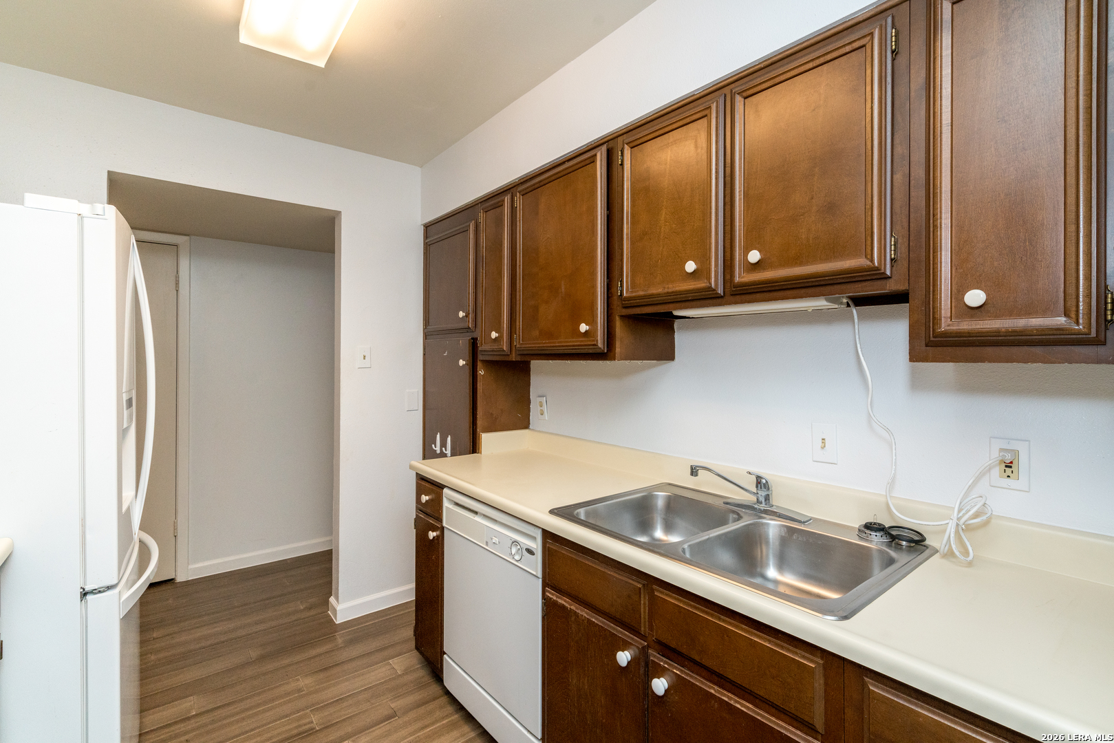 8702 Village San Antonio TX 78217