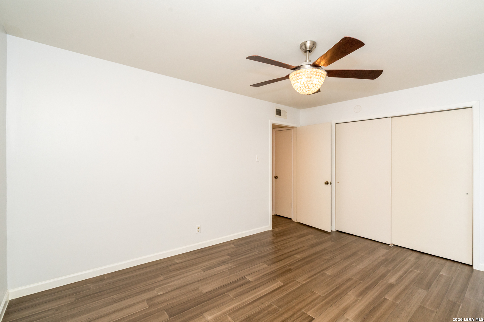 8702 Village San Antonio TX 78217