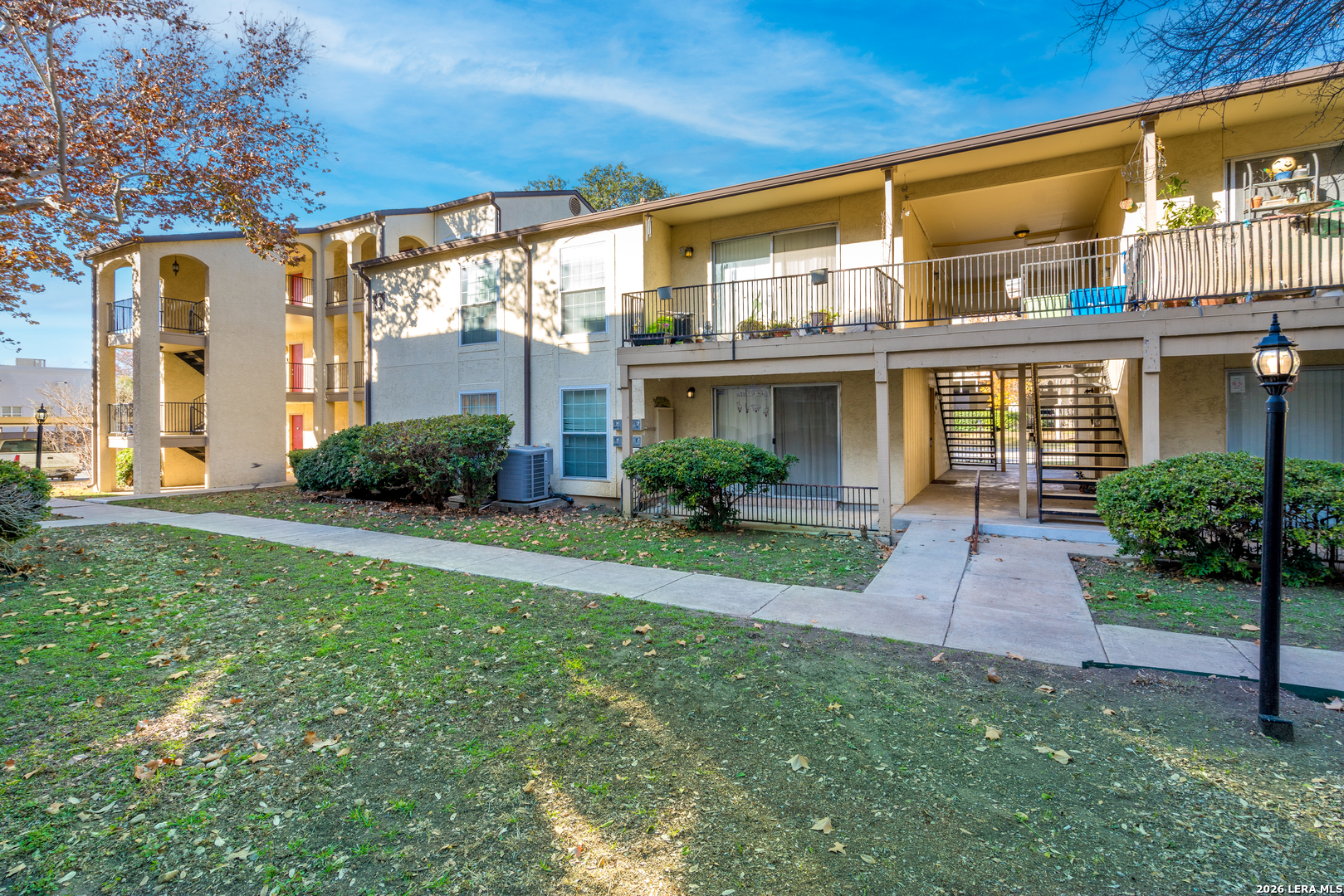 8702 Village San Antonio TX 78217