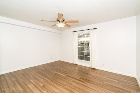 8702 Village San Antonio TX 78217
