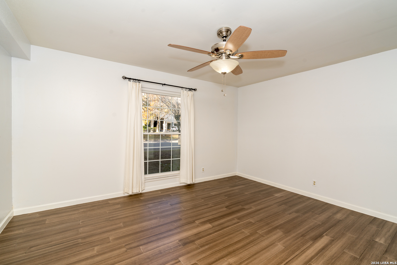 8702 Village San Antonio TX 78217
