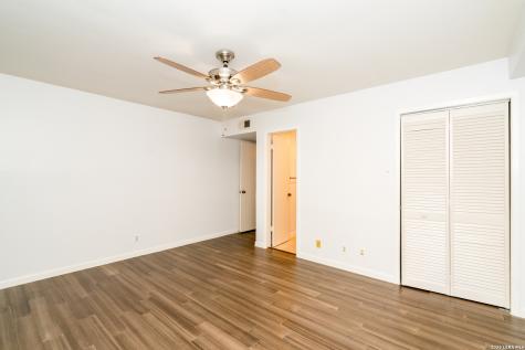 8702 Village San Antonio TX 78217