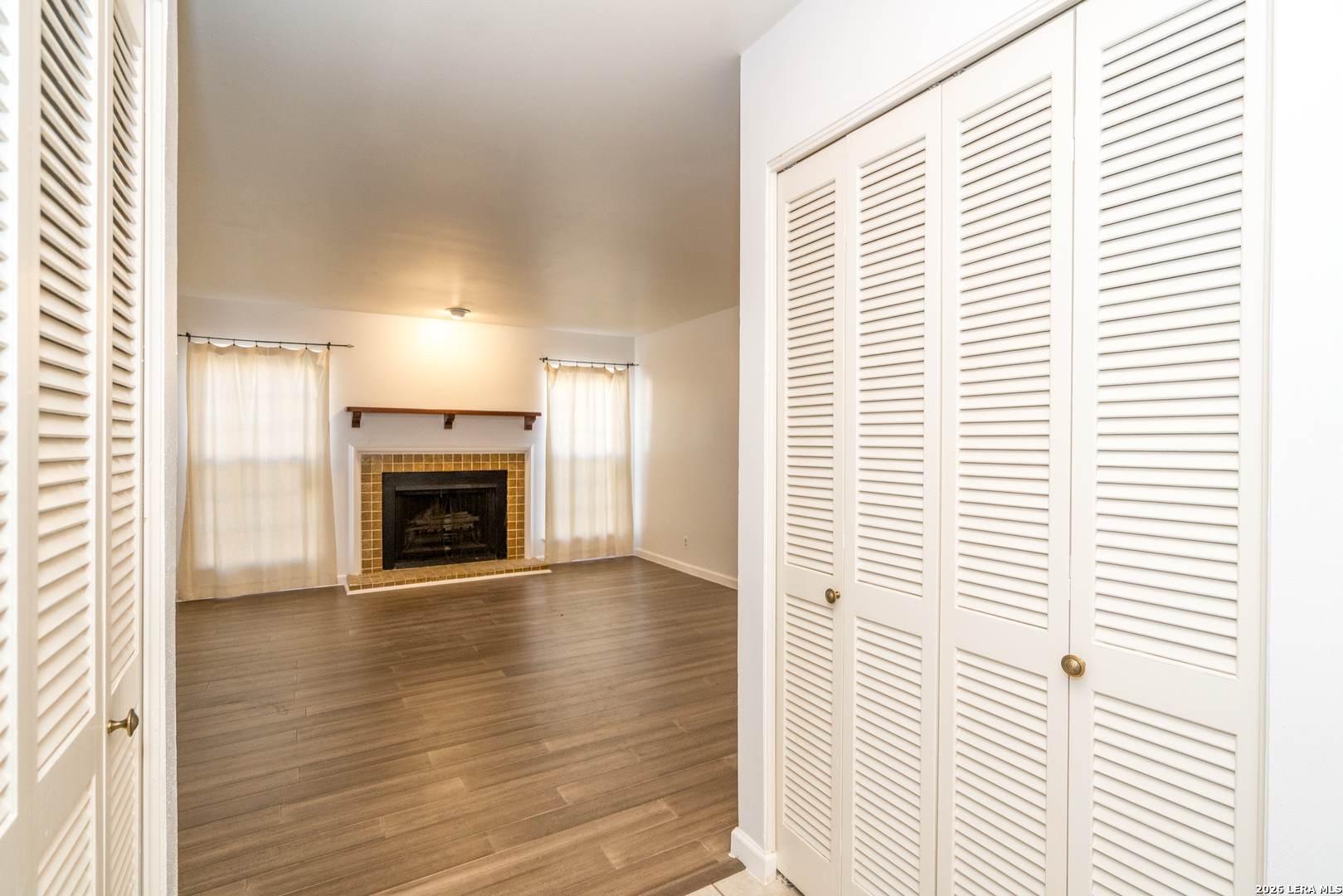 8702 Village San Antonio TX 78217