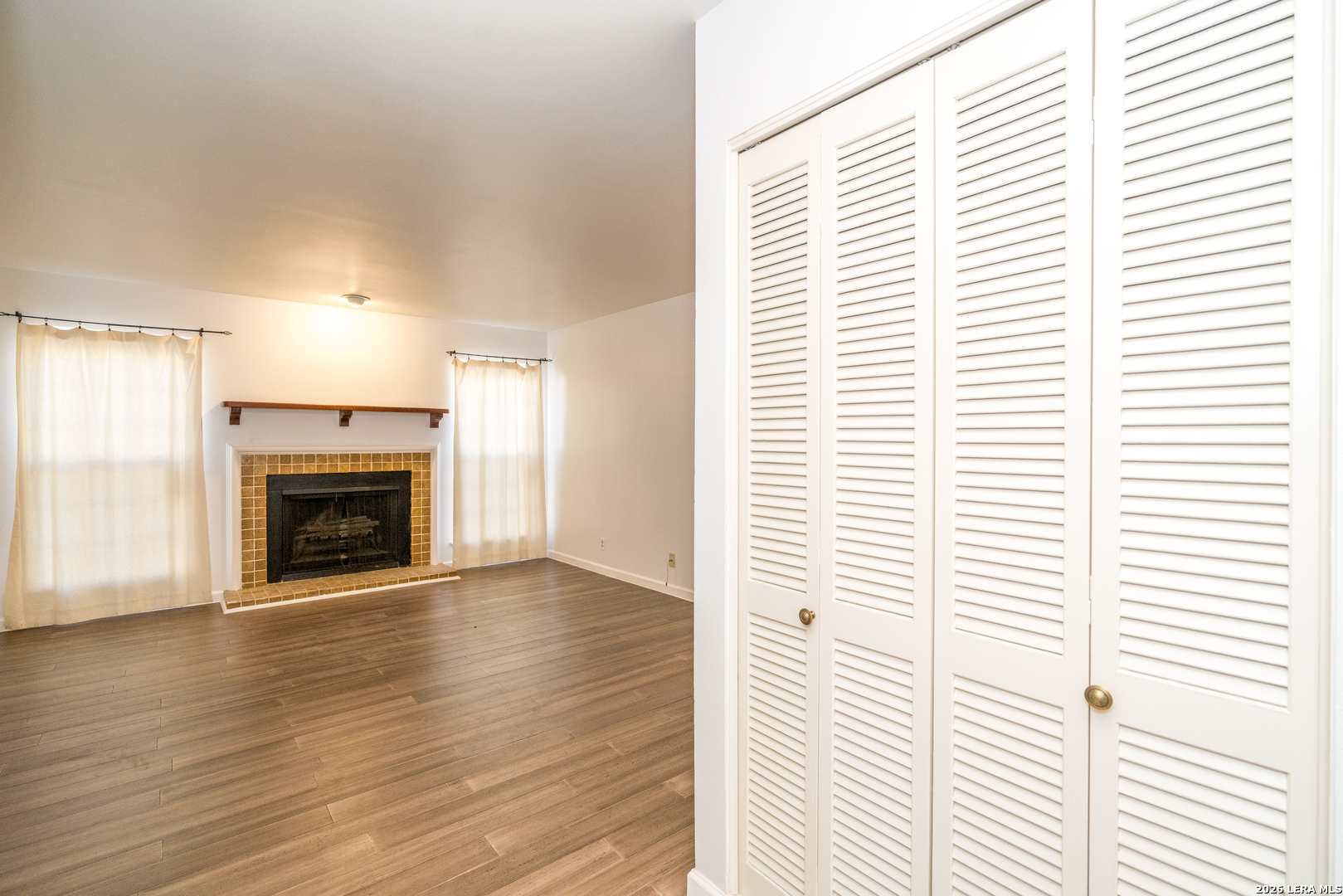8702 Village San Antonio TX 78217