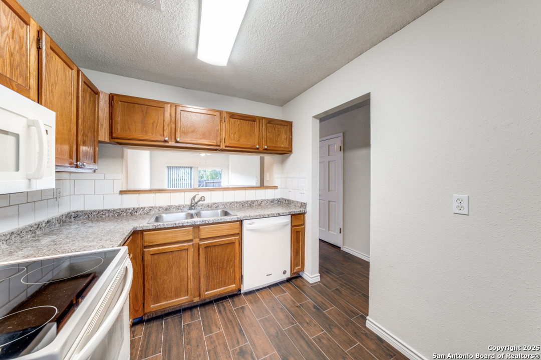 10254 Dover Ridge San Antonio TX 78250