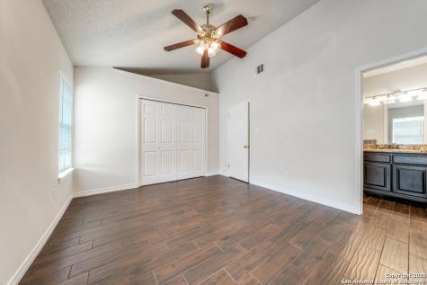 10254 Dover Ridge San Antonio TX 78250