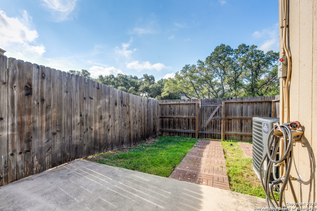 10254 Dover Ridge San Antonio TX 78250