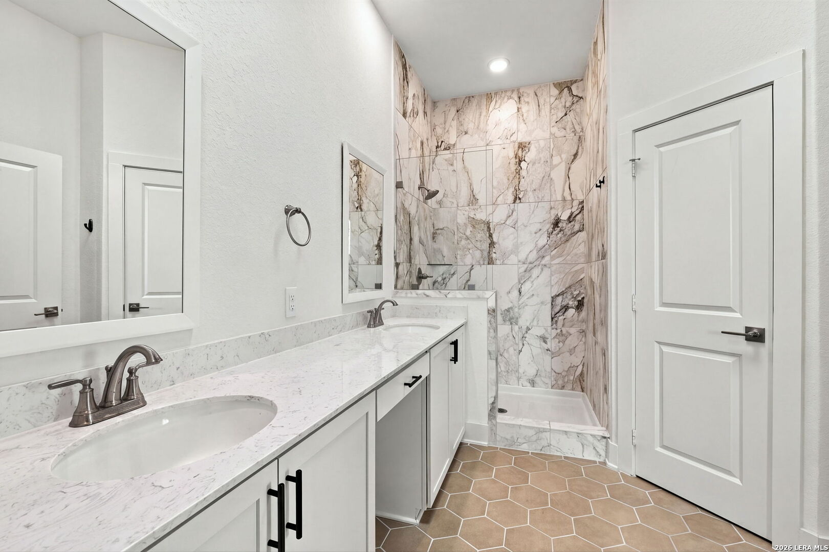 8851 Oakland Road San Antonio TX 78240