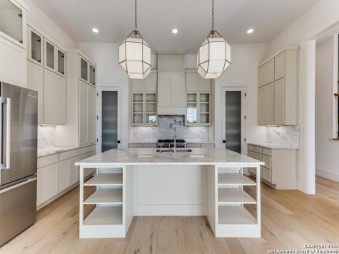 103 E Wildwood San Antonio TX 78212