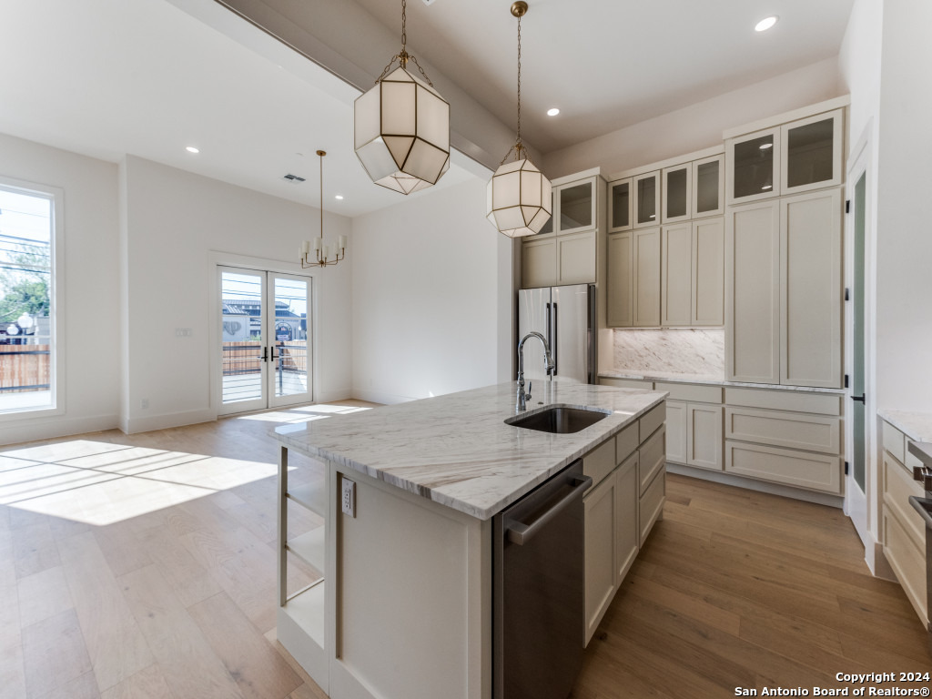 103 E Wildwood San Antonio TX 78212