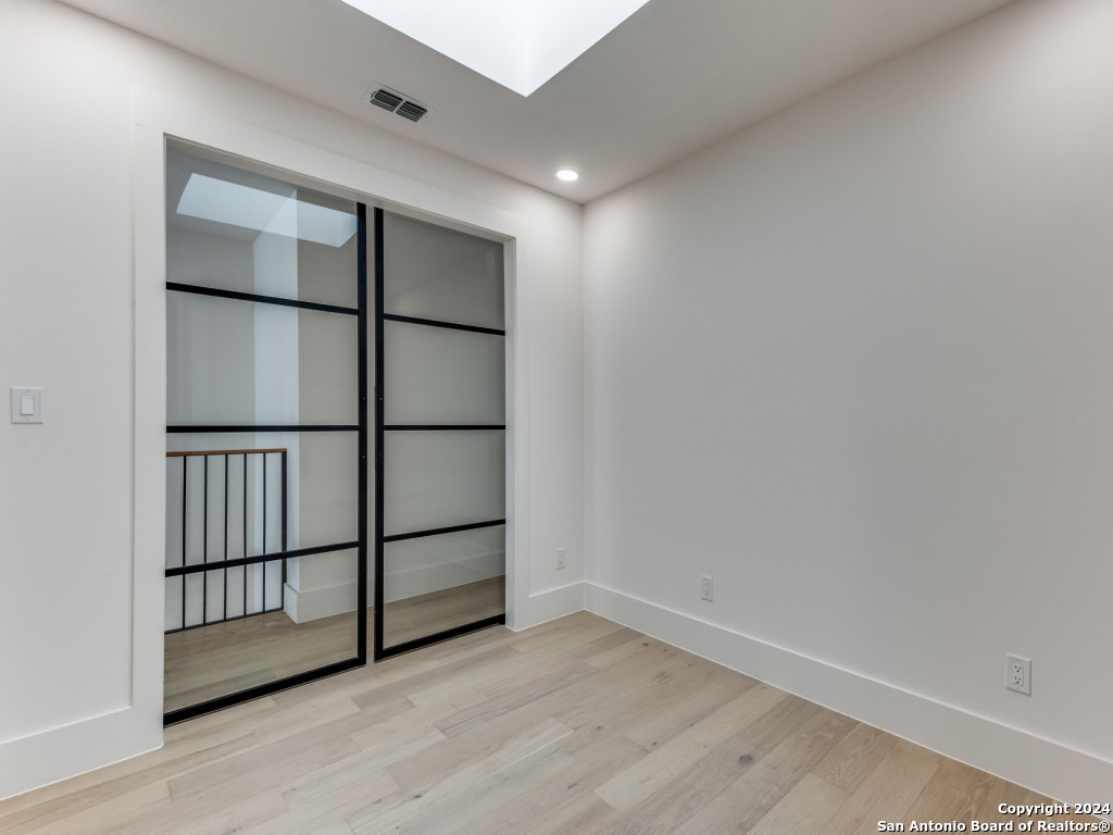 103 E Wildwood San Antonio TX 78212