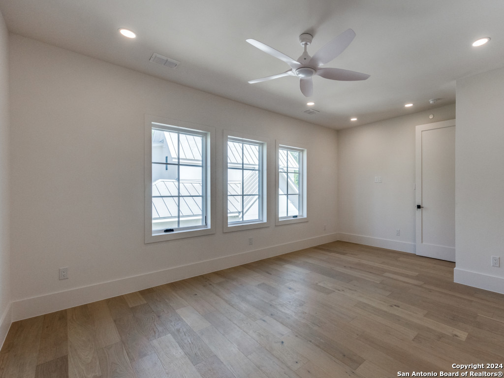 103 E Wildwood San Antonio TX 78212