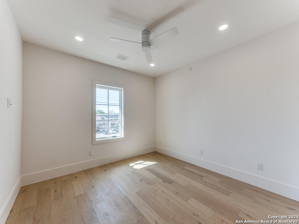 103 E Wildwood San Antonio TX 78212