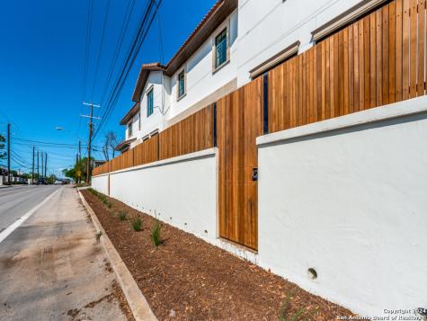103 E Wildwood San Antonio TX 78212