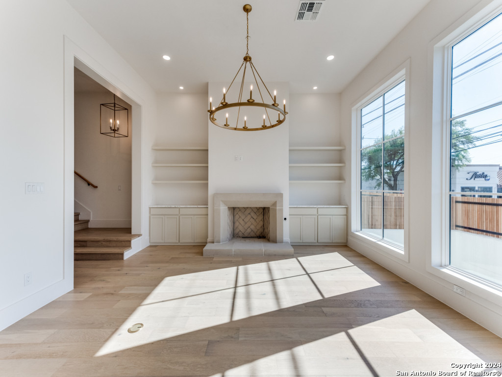 103 E Wildwood San Antonio TX 78212