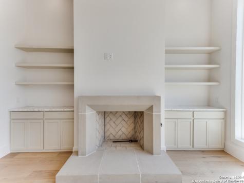 103 E Wildwood San Antonio TX 78212