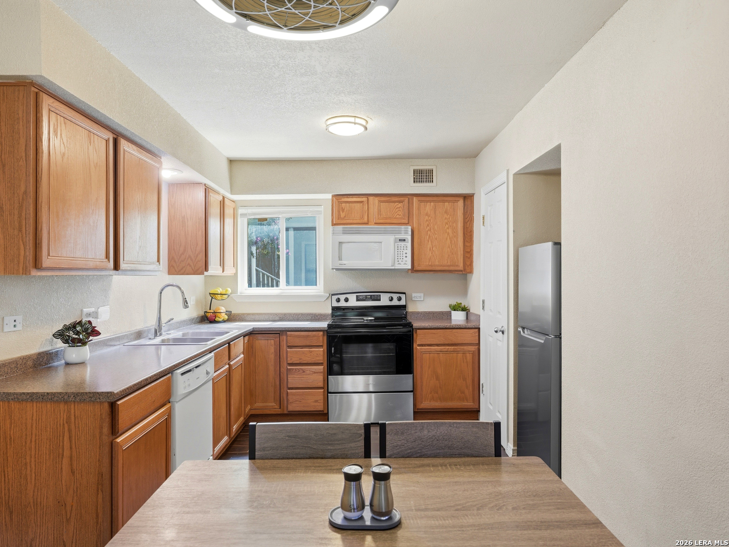 255 E Rampart Drive San Antonio TX 78216