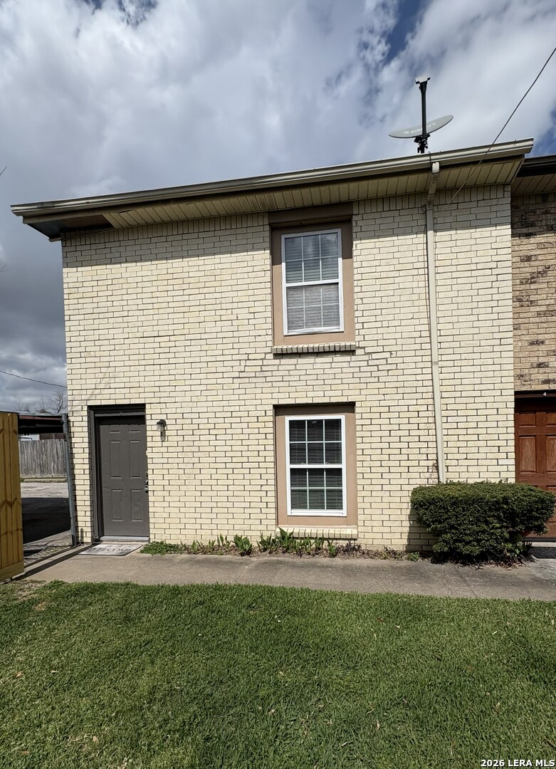 1403 Blalock Houston TX 77055