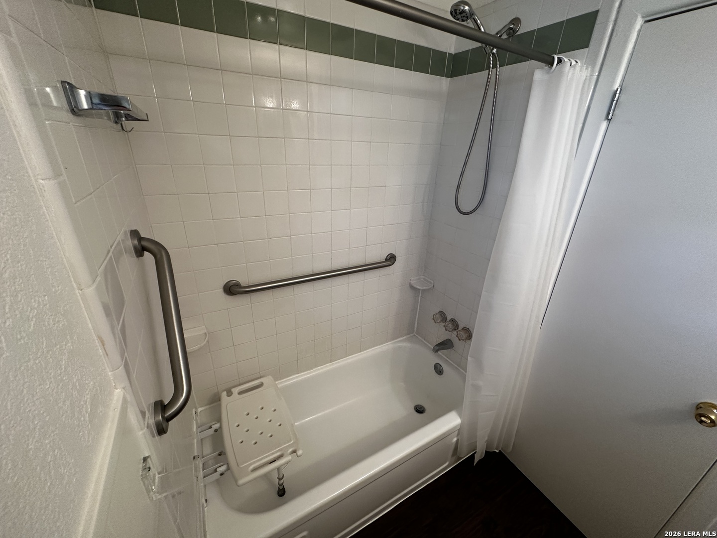 121 W Silver Sands San Antonio TX 78216