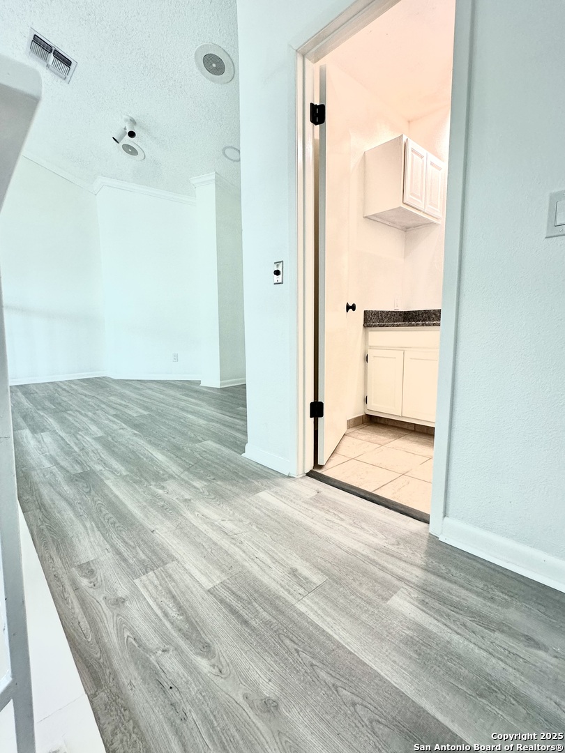 2255 Thousand Oaks San Antonio TX 78232