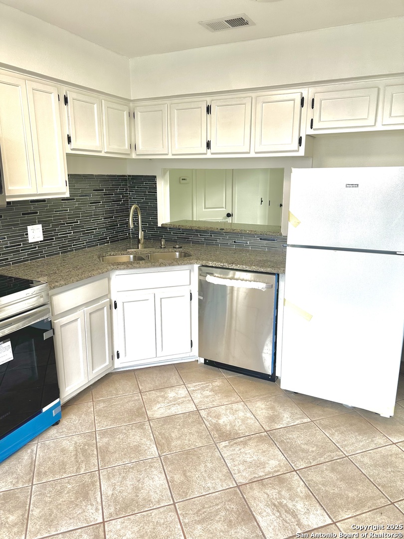 2255 Thousand Oaks San Antonio TX 78232