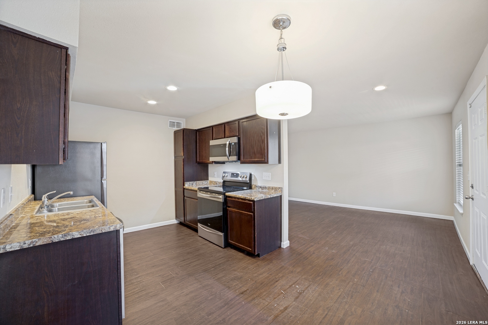 255 E Rampart Drive San Antonio TX 78216