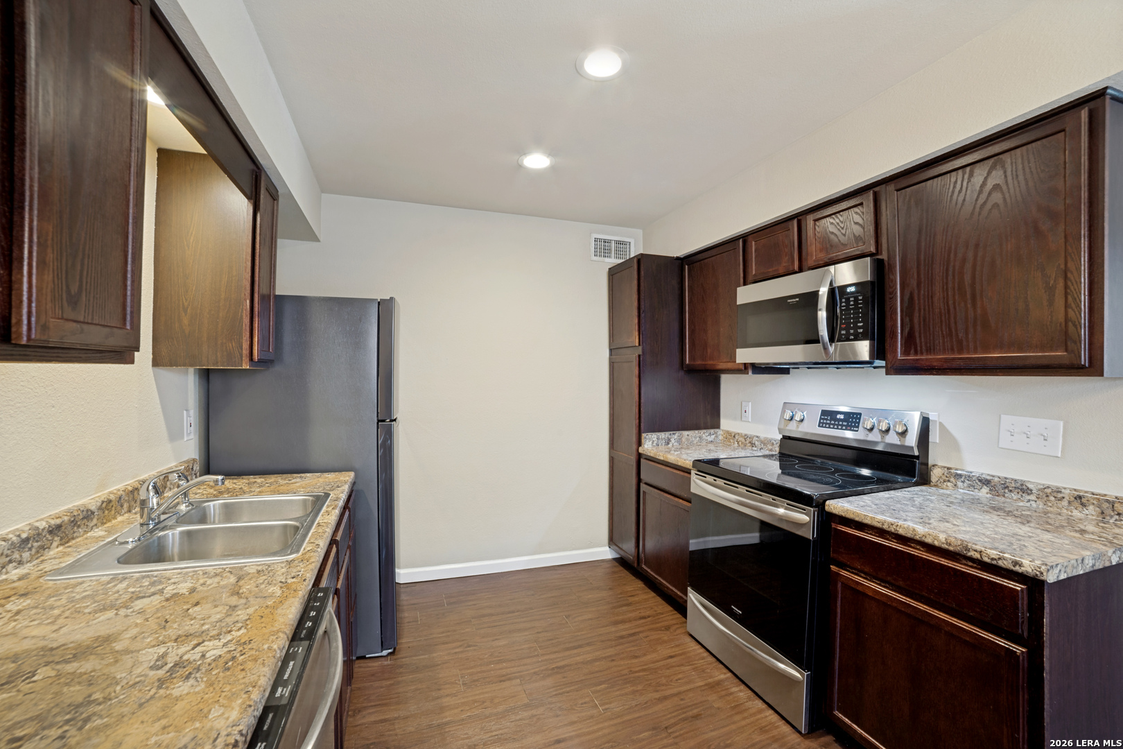 255 E Rampart Drive San Antonio TX 78216