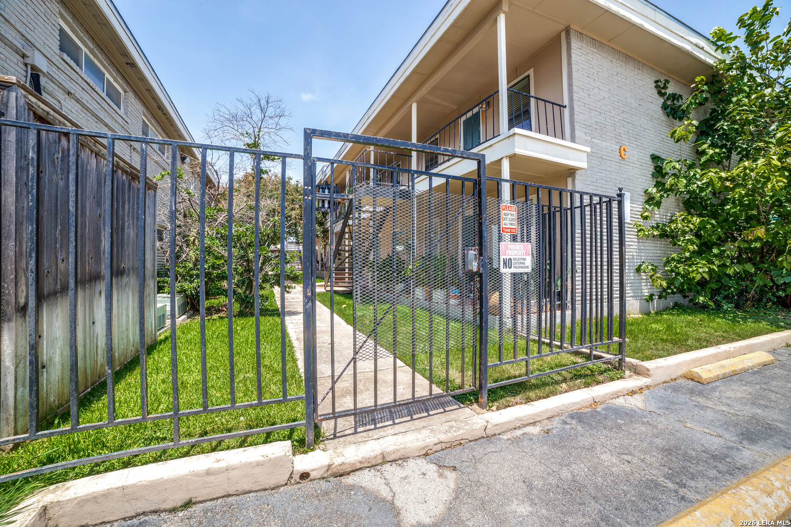 255 E Rampart Drive San Antonio TX 78216