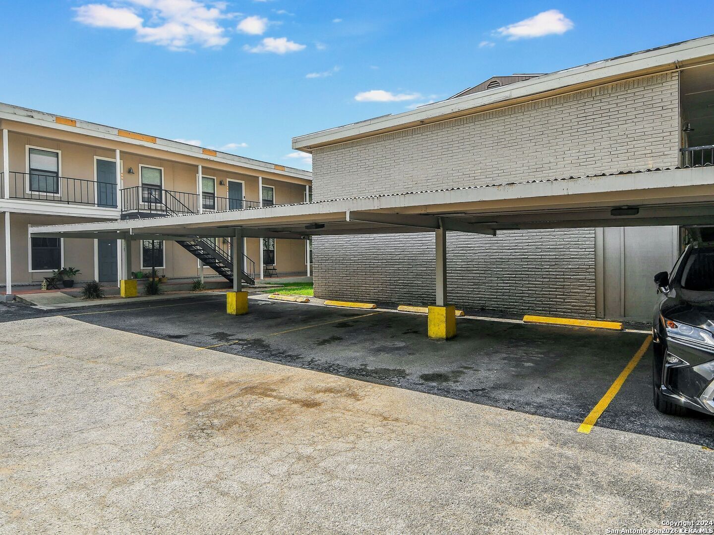 255 E Rampart Drive San Antonio TX 78216