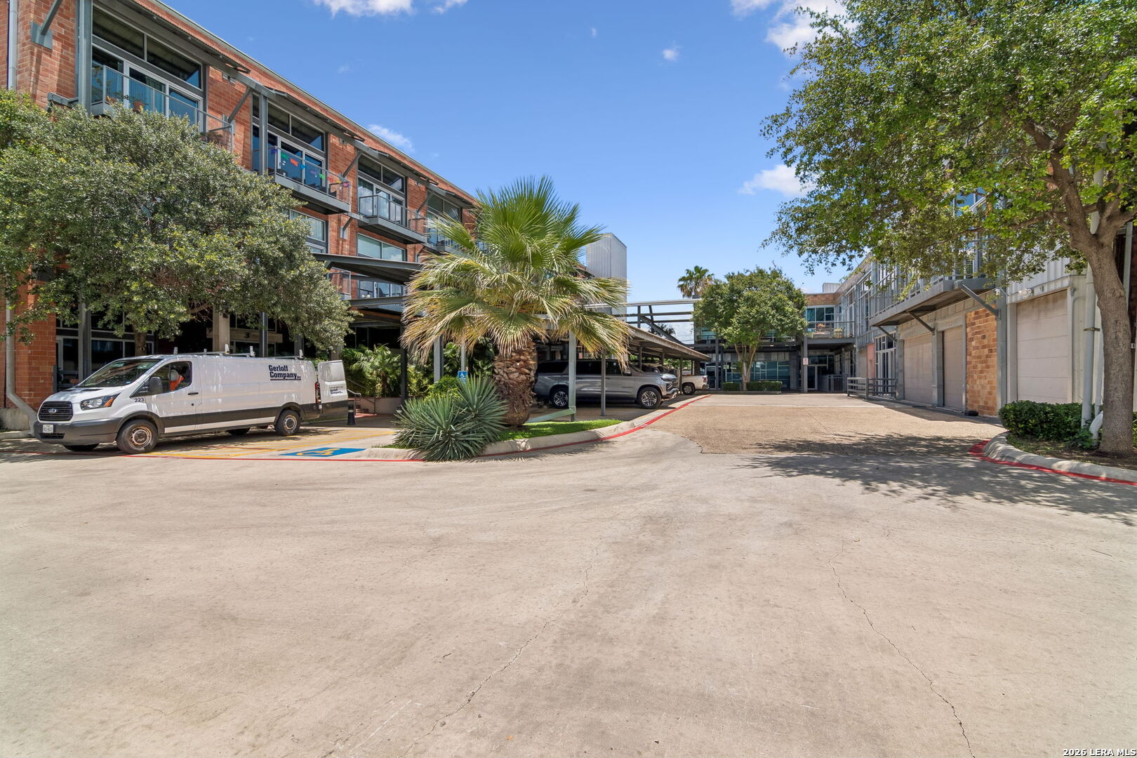 1339 S Flores San Antonio TX 78204