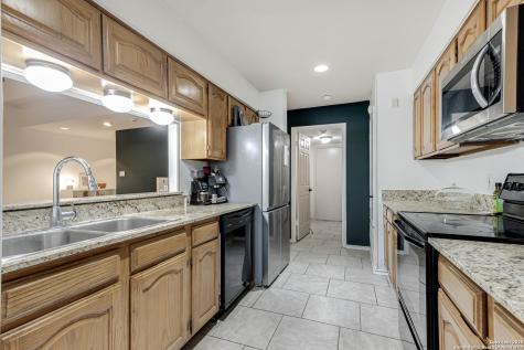 7930 Roanoke Run San Antonio TX 78240