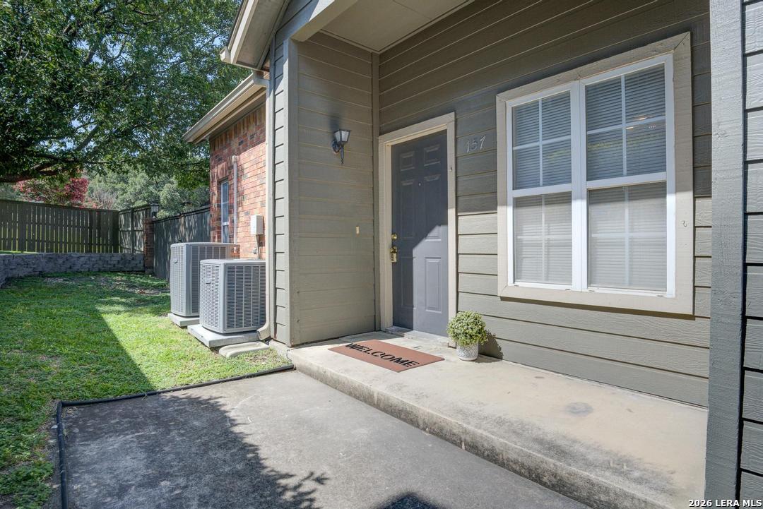 157 Chapel Hill Circle San Antonio TX 78240