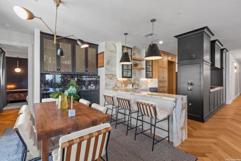 230 Dwyer San Antonio TX 78204