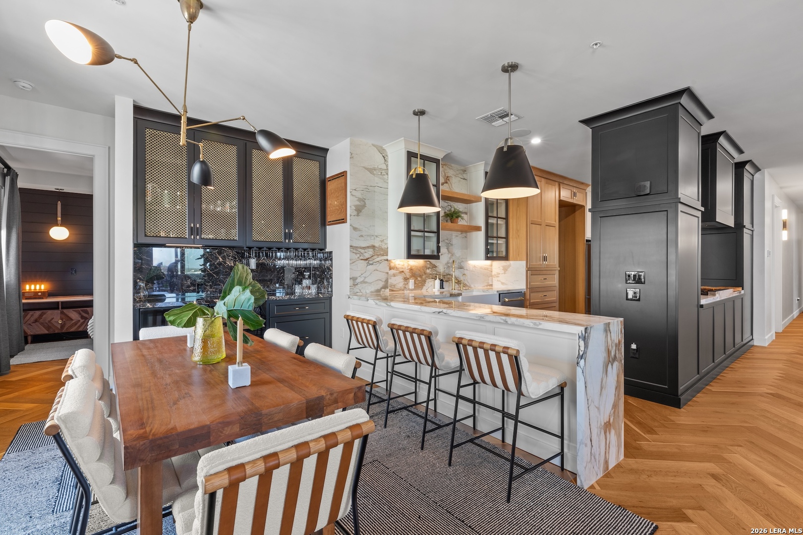 230 Dwyer San Antonio TX 78204