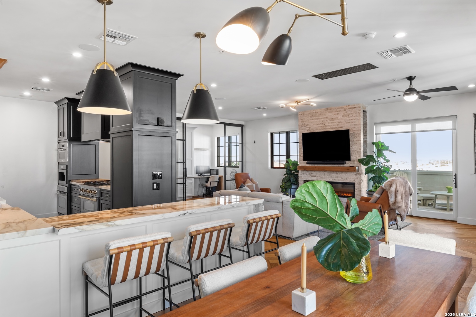 230 Dwyer San Antonio TX 78204