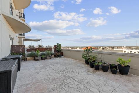 230 Dwyer San Antonio TX 78204