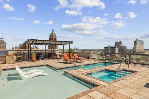 230 Dwyer San Antonio TX 78204