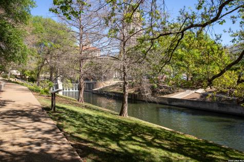 230 Dwyer San Antonio TX 78204