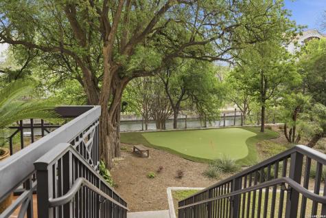 230 Dwyer San Antonio TX 78204
