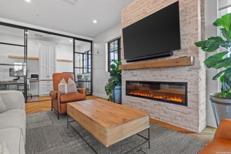 230 Dwyer San Antonio TX 78204