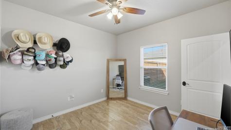 230 Navarro Crossing Seguin TX 78155