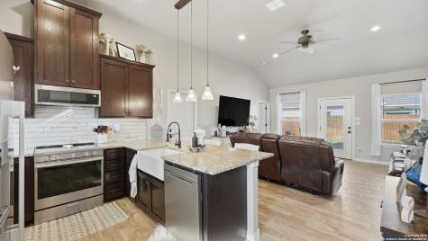 230 Navarro Crossing Seguin TX 78155