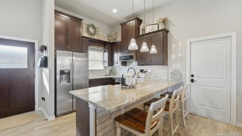 230 Navarro Crossing Seguin TX 78155