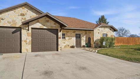 230 Navarro Crossing Seguin TX 78155